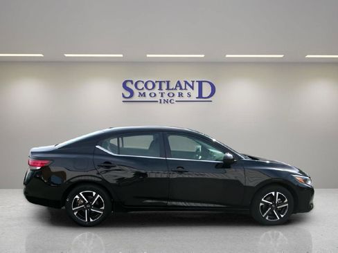 Used 2024 Nissan Sentra SV FWD image 5