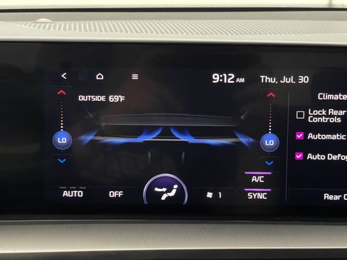 Used 2024 Kia Telluride S FWD image 26