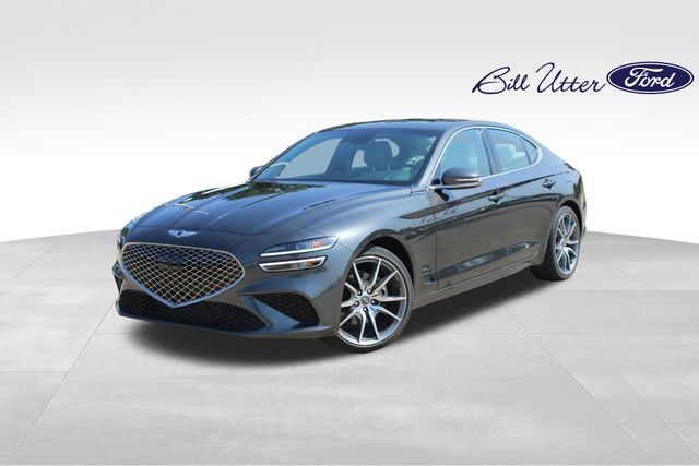 Used 2023 Genesis G70 2.0T RWD image 1