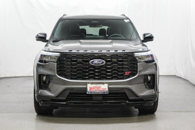 New 2026 Ford Explorer ST w/ Sun And Sound Package AWD/4WD image 3