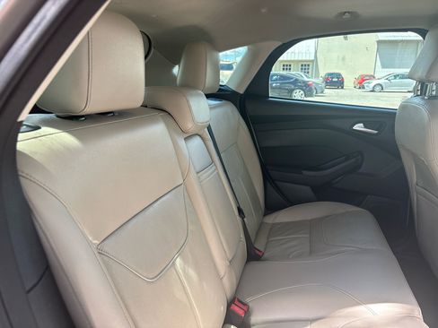 Used 2015 Ford Focus Titanium w/ Titanium Technology Package image 24