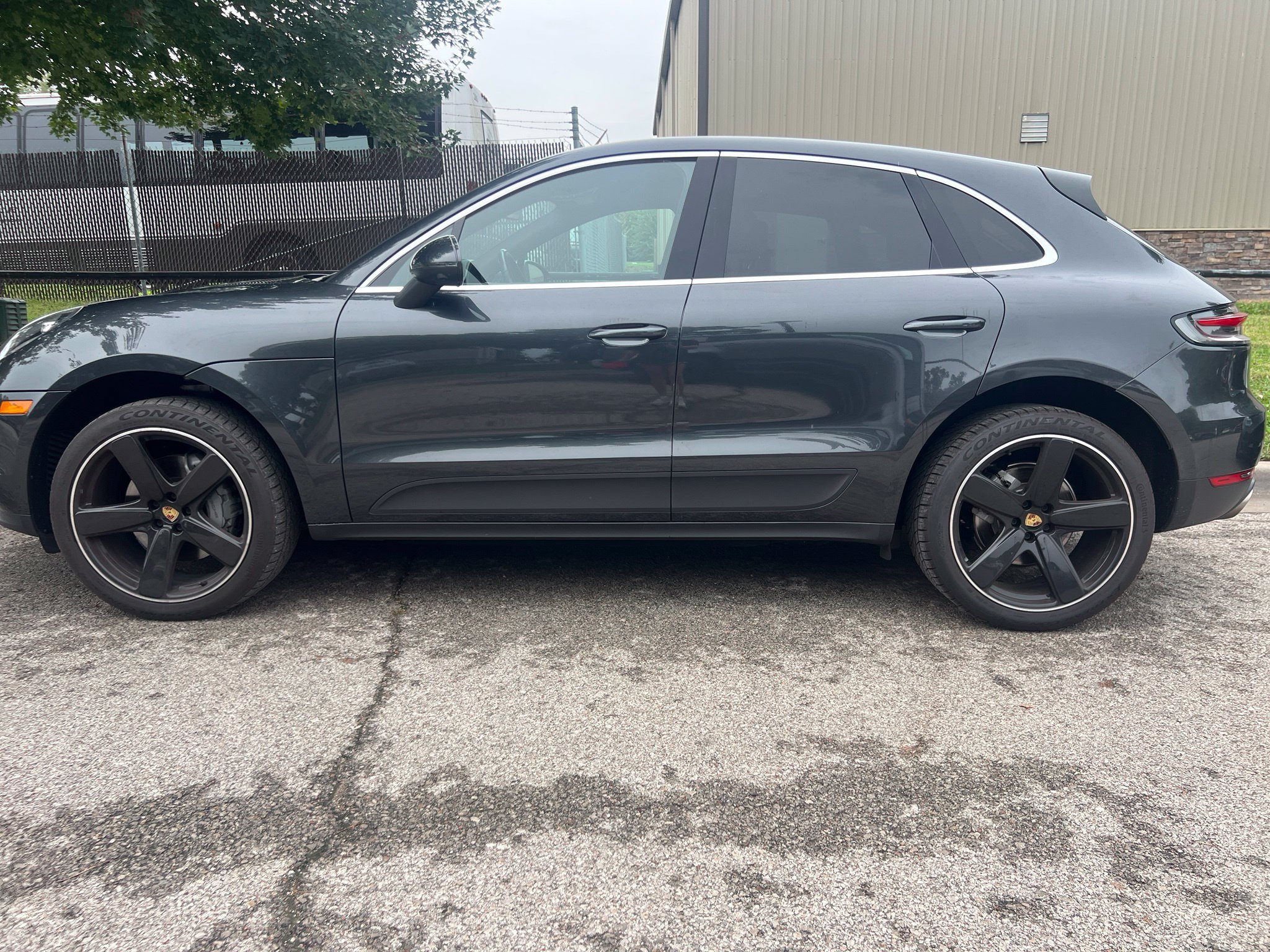 Used 2021 Porsche Macan S AWD/4WD image 9