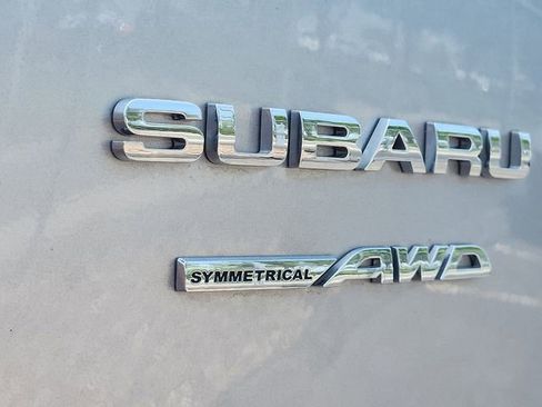Used 2025 Subaru Outback Premium AWD/4WD image 30