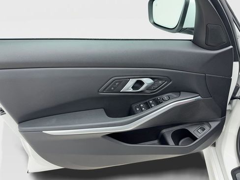Used 2025 BMW 330i Sedan image 47
