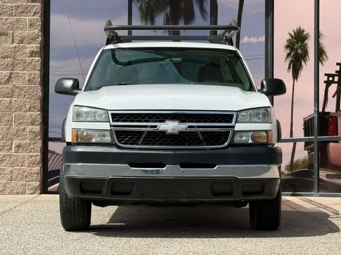 Used 2006 Chevrolet Silverado 2500 W/T image 20