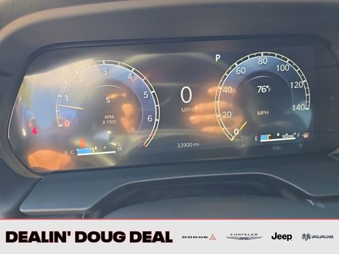 Used 2024 Jeep Grand Cherokee Laredo w/ Luxury Tech Group I image 16