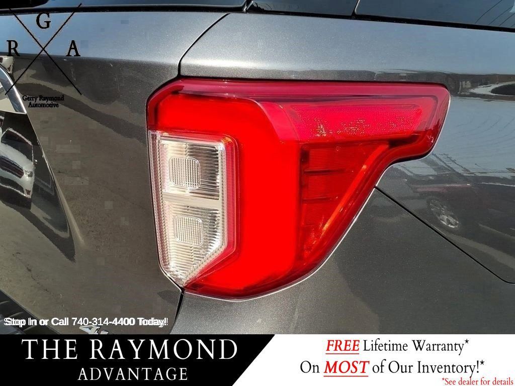 Used 2023 Ford Explorer Platinum w/ Technology Package AWD/4WD image 7