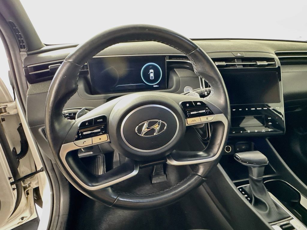 Used 2023 Hyundai Santa Cruz Limited AWD/4WD image 13