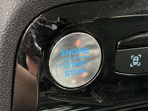 Certified 2024 Ford Escape Platinum AWD/4WD image 21