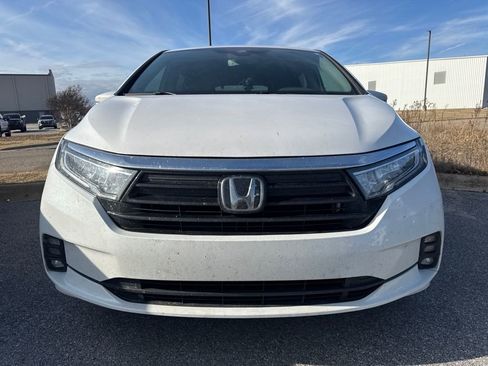 Used 2024 Honda Odyssey EX-L image 2