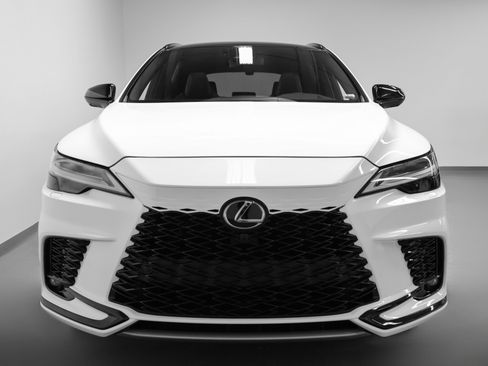 Used 2023 Lexus RX 500h F Sport image 8