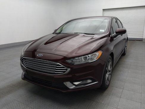 Used 2017 Ford Fusion SE w/ Equipment Group 201A FWD image 15