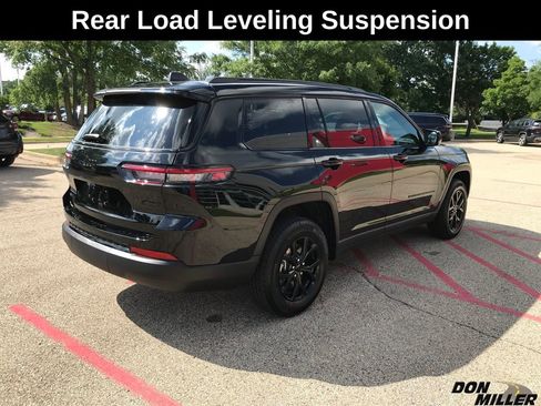 New 2025 Jeep Grand Cherokee L Altitude image 5