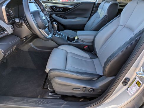 Certified 2025 Subaru Outback Limited image 11