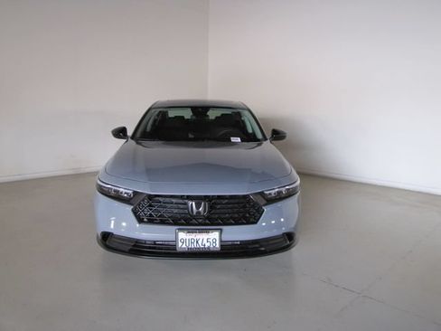 Certified 2025 Honda Accord SE image 2