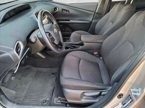 Used 2022 Toyota Prius Prime LE FWD image 15
