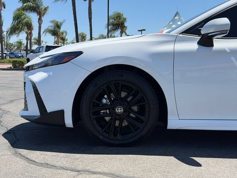 Used 2025 Toyota Camry SE w/ Convenience Package FWD image 23