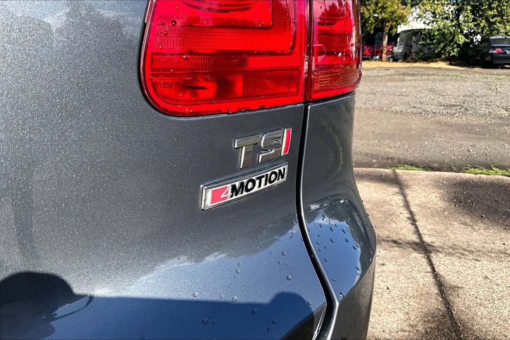 Used 2018 Volkswagen Tiguan Limited AWD/4WD image 11