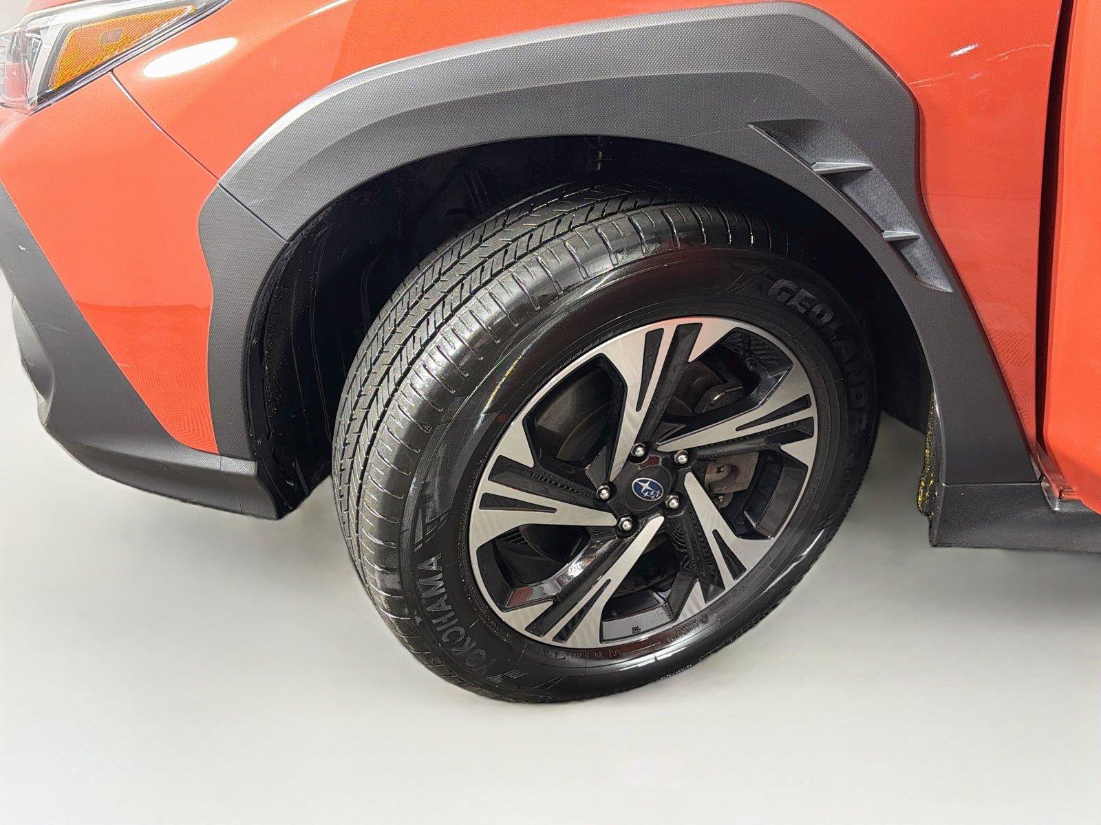 Used 2025 Subaru Crosstrek 2.5i Premium AWD/4WD image 37