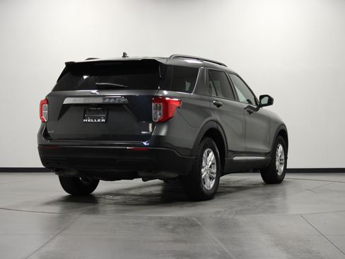 Used 2020 Ford Explorer XLT w/ Comfort Package AWD/4WD image 4