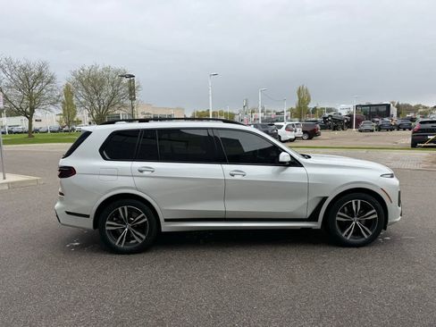 Used 2024 BMW X7 xDrive40i w/ Executive Package AWD/4WD image 6