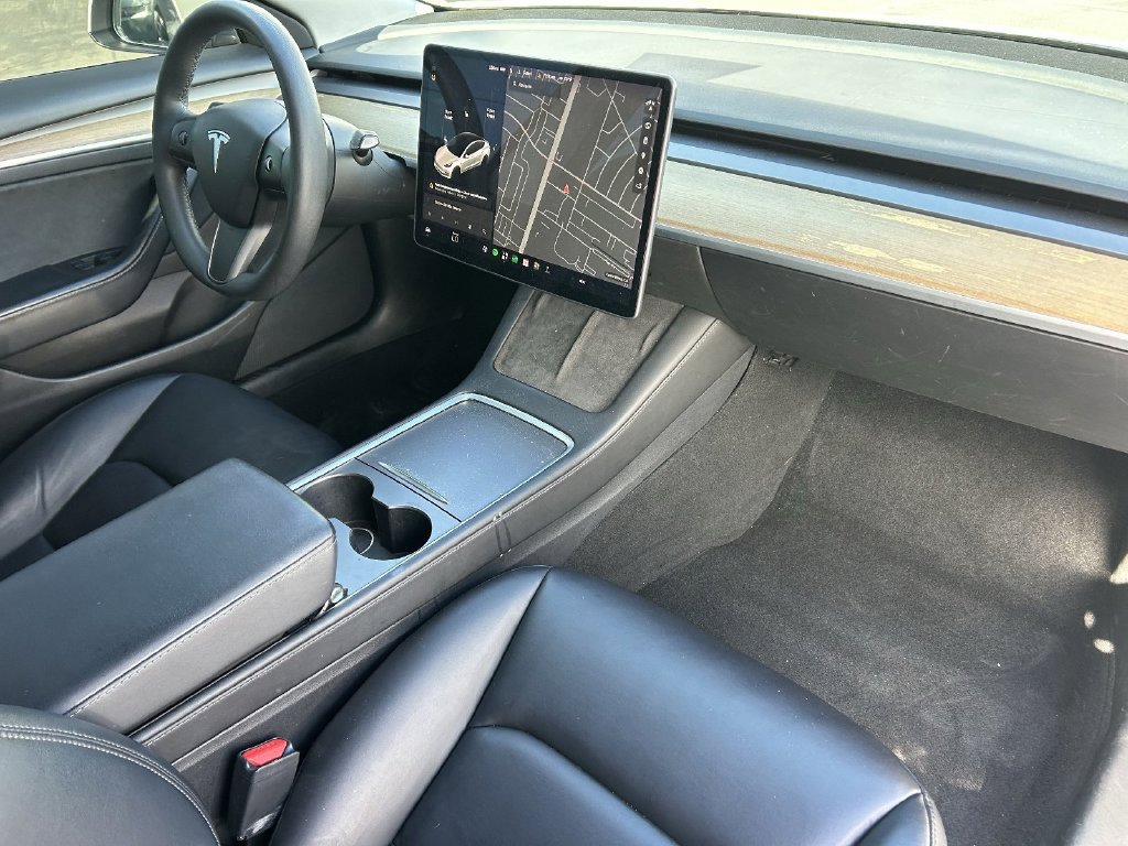 Used 2021 Tesla Model 3 Standard Range Plus RWD image 7