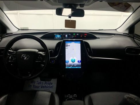 Used 2022 Toyota Prius Prime XLE FWD image 14