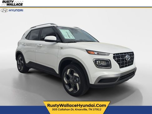 New 2026 Hyundai Venue SEL FWD image 1