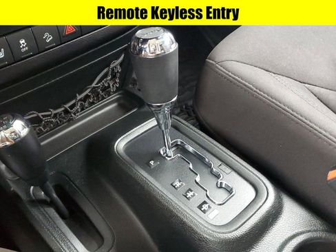 Used 2018 Jeep Wrangler Unlimited Sport S image 19