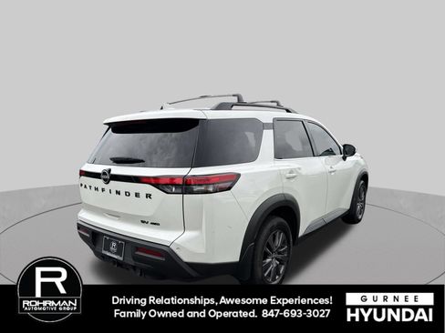 Used 2022 Nissan Pathfinder SV w/ SV Premium Package AWD/4WD image 10