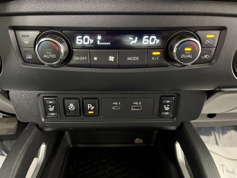 Used 2025 Nissan Frontier SV w/ SV Convenience Package RWD image 23