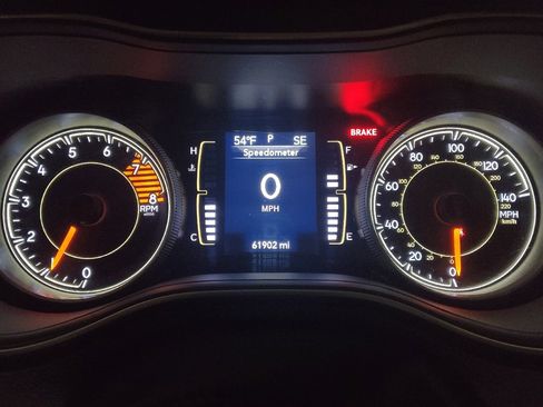 Used 2021 Jeep Cherokee Latitude Lux image 23