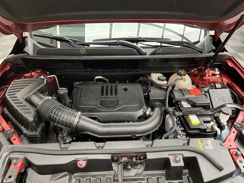 Certified 2023 GMC Acadia SLE w/ Driver Convenience Package image 32