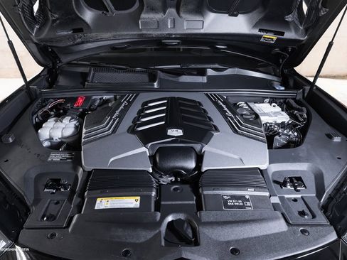 Used 2024 Lamborghini Urus S image 4