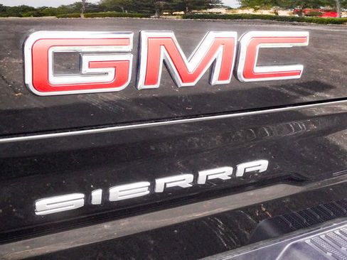 Used 2026 GMC Sierra 1500 AT4 w/ AT4 Premium Package AWD/4WD image 40