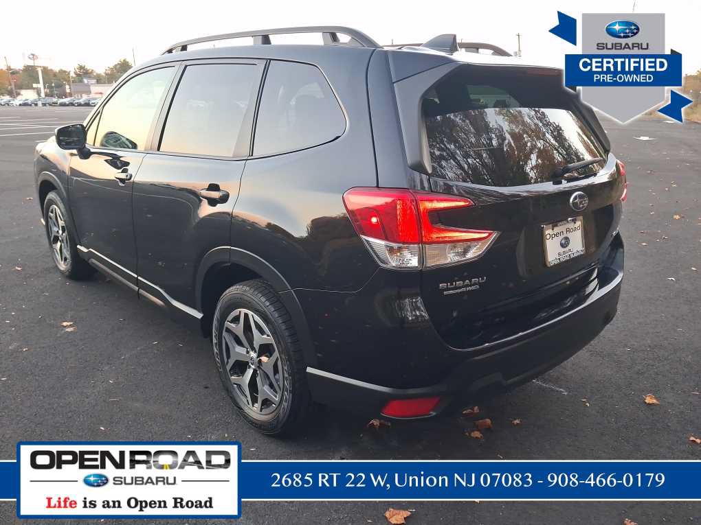 Used 2023 Subaru Forester Premium AWD/4WD image 5