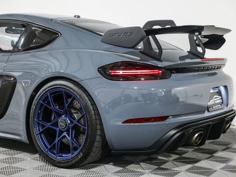Used 2025 Porsche 718 Cayman GT4 RS RWD image 17