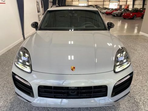 Used 2020 Porsche Cayenne S AWD/4WD image 12