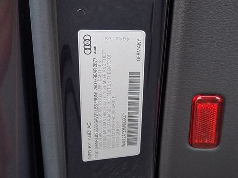 Used 2021 Audi A6 Premium Plus w/ Premium Plus Package AWD/4WD image 28