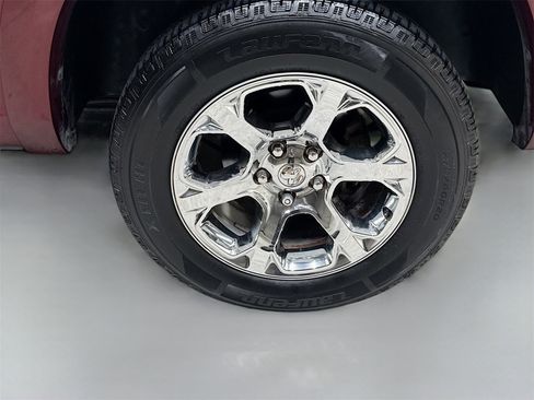 Used 2018 RAM 1500 Laramie w/ Convenience Group image 31