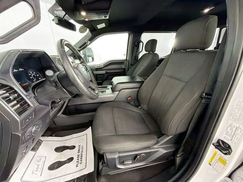 Used 2018 Ford F150 XLT w/ Equipment Group 302A Luxury AWD/4WD image 19