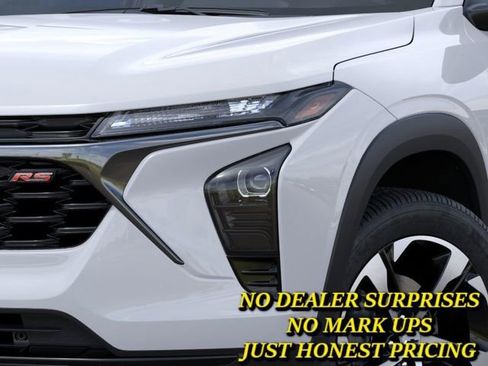 New 2026 Chevrolet Trax RS FWD image 10