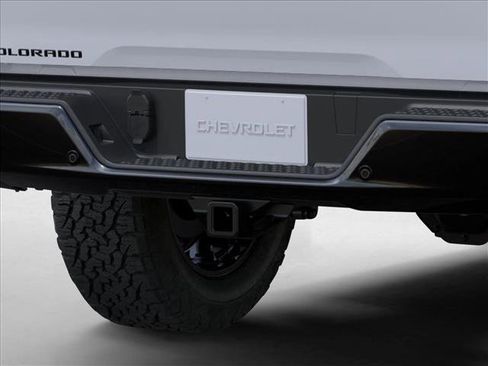 New 2026 Chevrolet Colorado Trail Boss w/ Midnight Edition AWD/4WD image 14