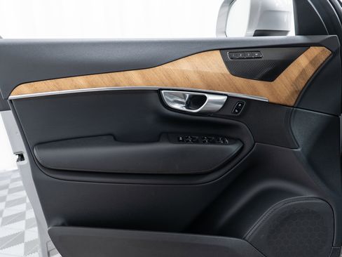 Used 2024 Volvo XC90 T8 Plus w/ Protection Package Premier image 11