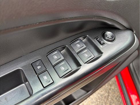Used 2018 Chevrolet Colorado LT RWD image 19