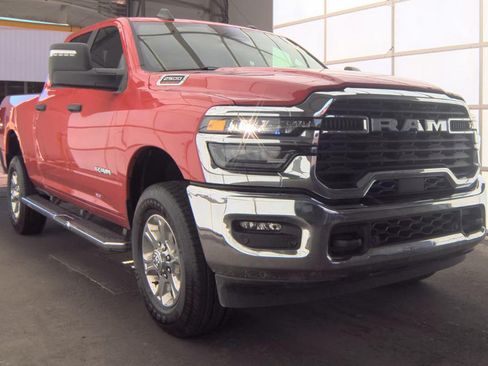 Used 2026 RAM 2500 Big Horn AWD/4WD image 1