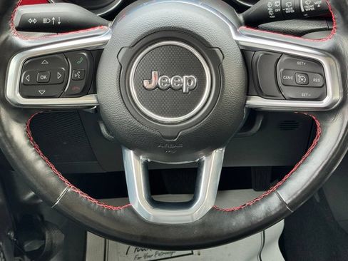 Used 2020 Jeep Wrangler Unlimited Rubicon w/ Dual Top Group AWD/4WD image 21