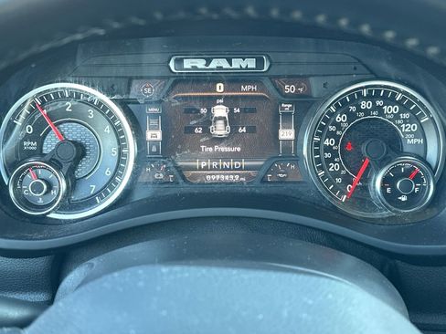 Used 2023 RAM 2500 Big Horn w/ Level B Equipment Group image 17