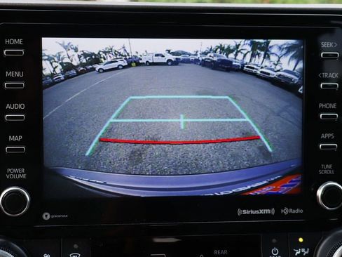 Used 2021 Toyota Highlander XLE image 33