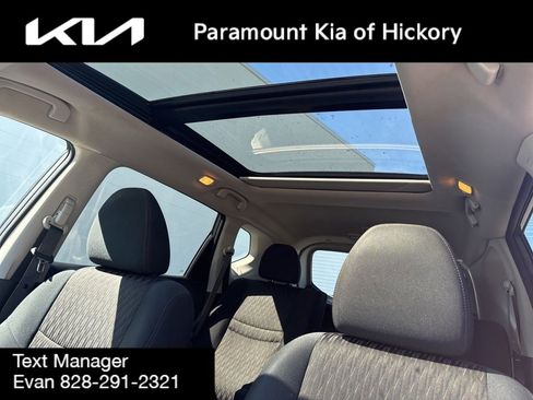 Used 2017 Nissan Rogue SV w/ Sun & Sound Touring Package FWD image 32